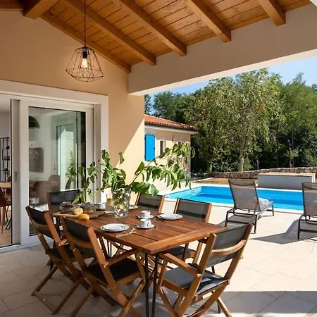 بيت للعطل Casa Piano *